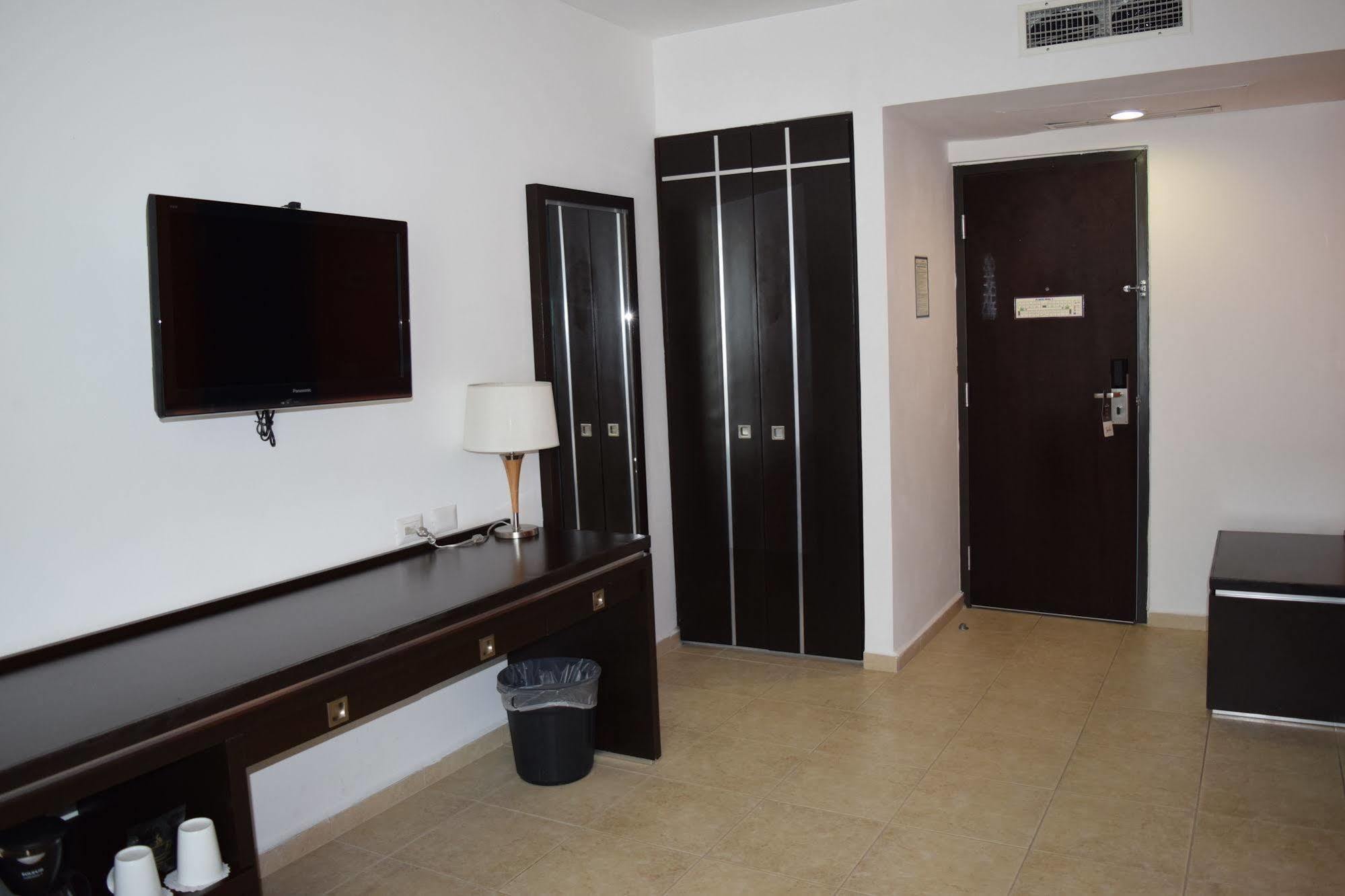 Hotel Oliba Boca Del Rio المظهر الخارجي الصورة